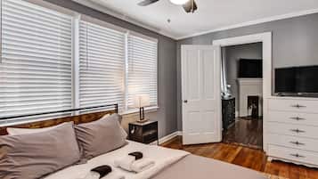 2 bedrooms, desk, iron/ironing board, free WiFi