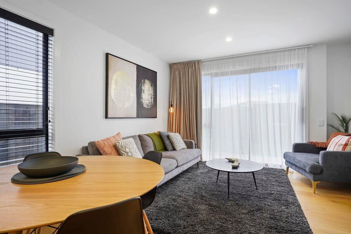 TV, fireplace, stereo, offices
