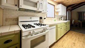 Unclassified image, 3 of 26, button - Encanto - Classic mountain cabin tastefully renovated! Game Consoles, Fenced yard! (Sugarloaf)