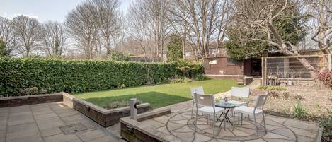 Deluxe Apartment, Private Bathroom (41WS ) | Garden