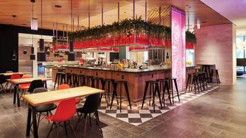 Breakfast, lunch, dinner served; international cuisine