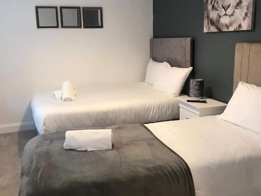 City House | 6 bedrooms, free WiFi