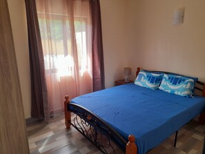 2 Schlafzimmer, Zimmersafe, Bügeleisen/Bügelbrett, kostenloses WLAN