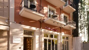 Fachada de la propiedad