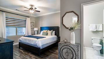 2 habitaciones, escritorio, tabla de planchar con plancha y wifi gratis