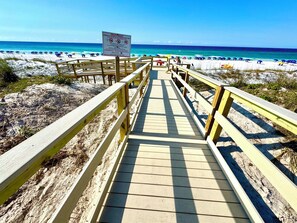 Am Strand, Liegestühle