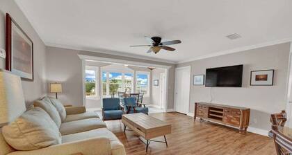 Pet-Friendly Bay View Home w/ Screened Pool Near Lighthouse