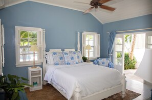 5 bedrooms, in-room safe, iron/ironing board, WiFi - Yellowbird, a Charming Property w/ Main House, Guest Cottage, Pool,  In Town (Dunmore Town)