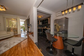 Nicht klassifiziertes Bild, 5 von 33, Schaltfläche