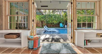 Sunny Palms Villa - Heated Pool + Hot Tub, 2 miles to the Beach!