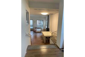 5 bedrooms