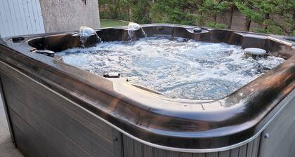 2 bedrooms with private bathroom and kitchen in shared villa with swimming pool