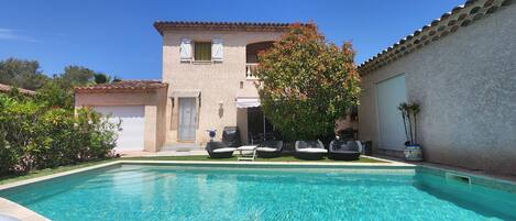 Piscine extérieure