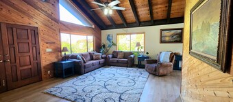 Spacious home with large yard and hot tub- Nearby beach access and dog Friendly!