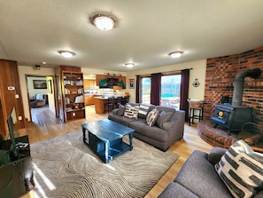 TV, DVD player, table tennis, books