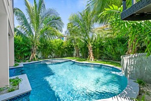 Beheizter Pool