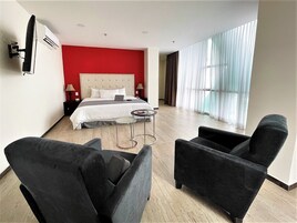 Junior Room | Desk, iron/ironing board, free WiFi, bed sheets