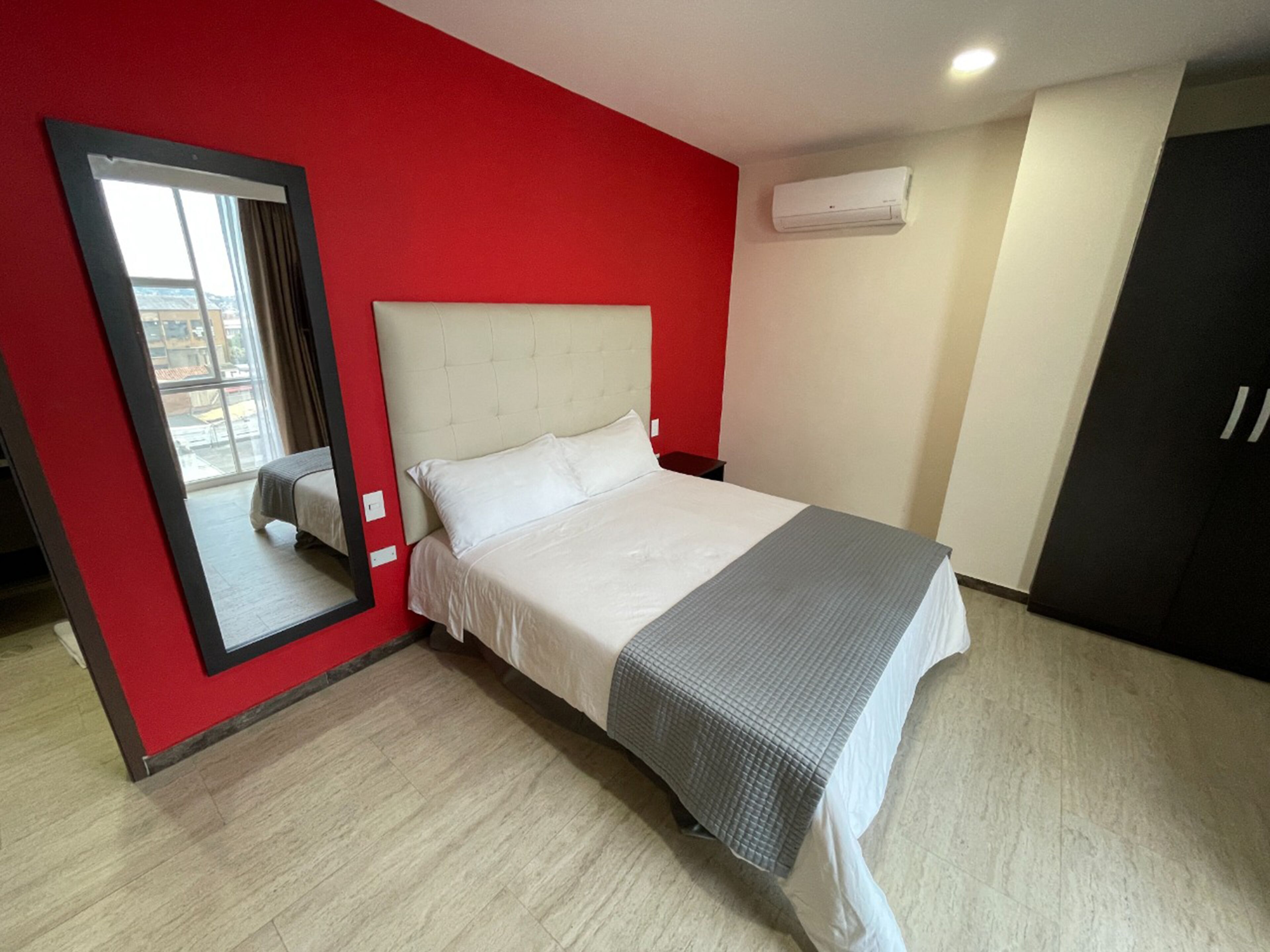 standard room | desk, iron/ironing board, free wifi, bed sheets