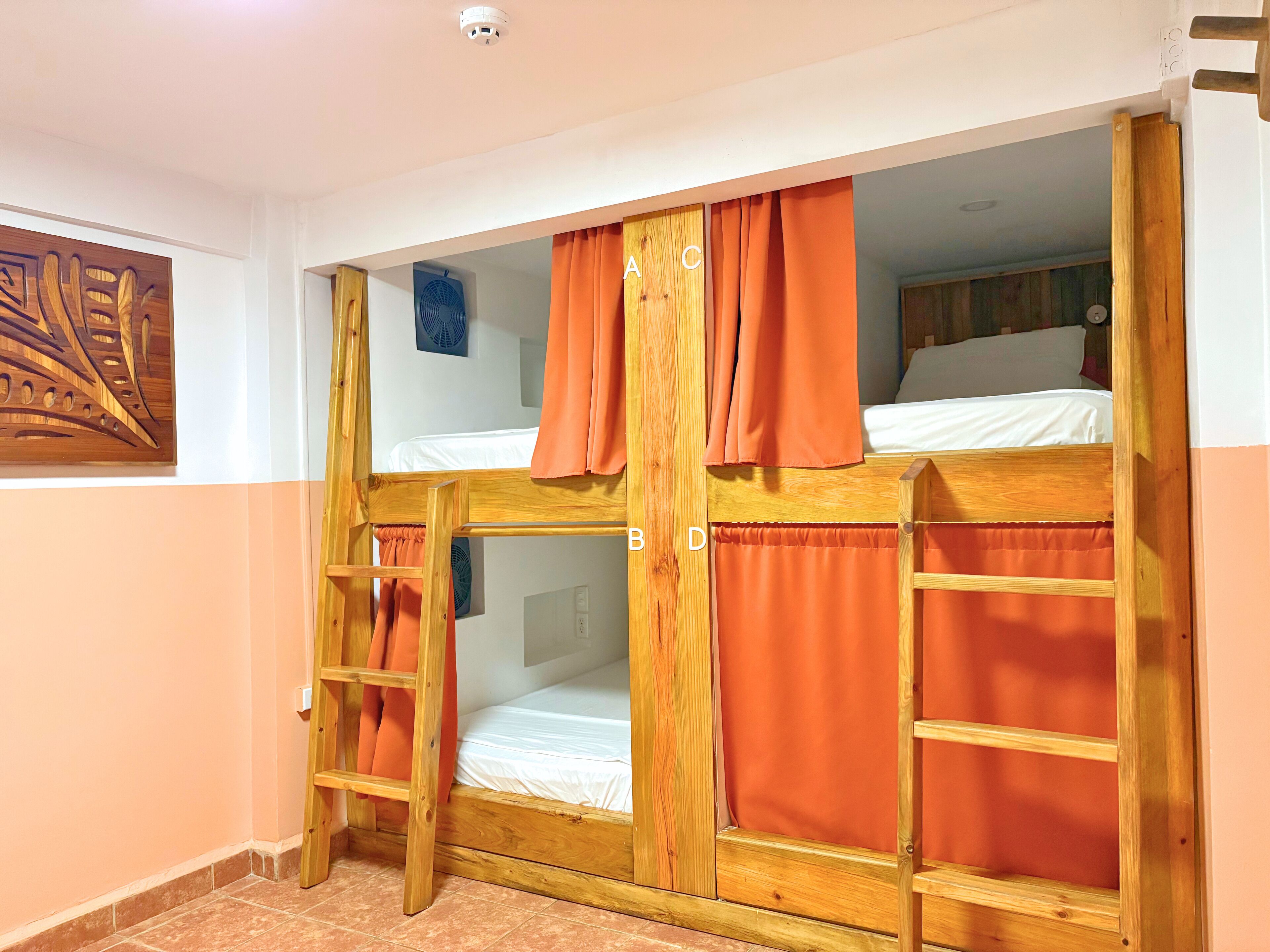 Pod in 4-Pod Shared Room | Kameruitzicht