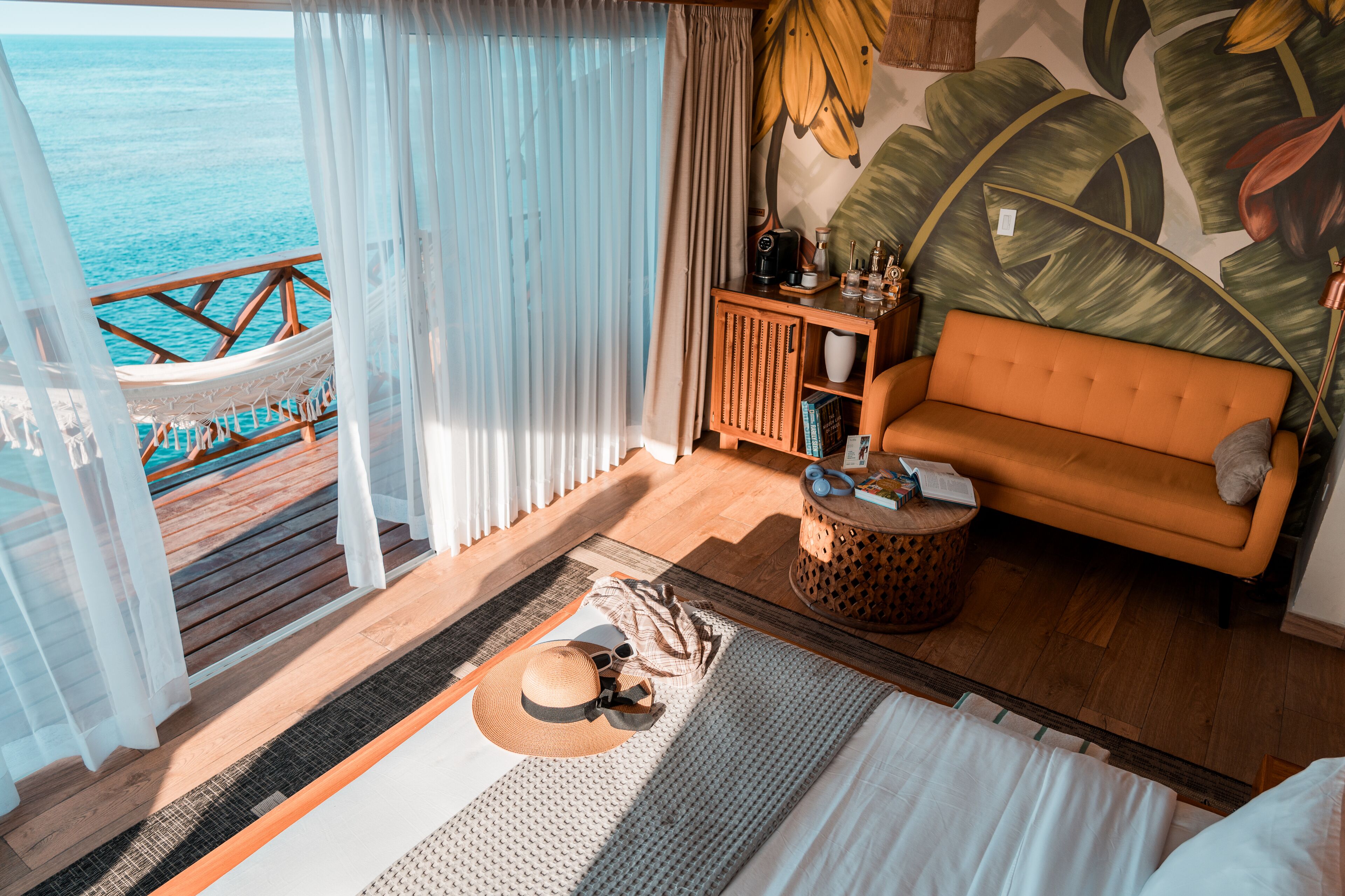 免费 WiFi、床单