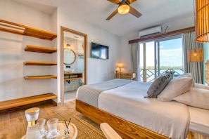 Oceanview Premium Queen Room | Wi-Fi de cortesia, roupa de cama