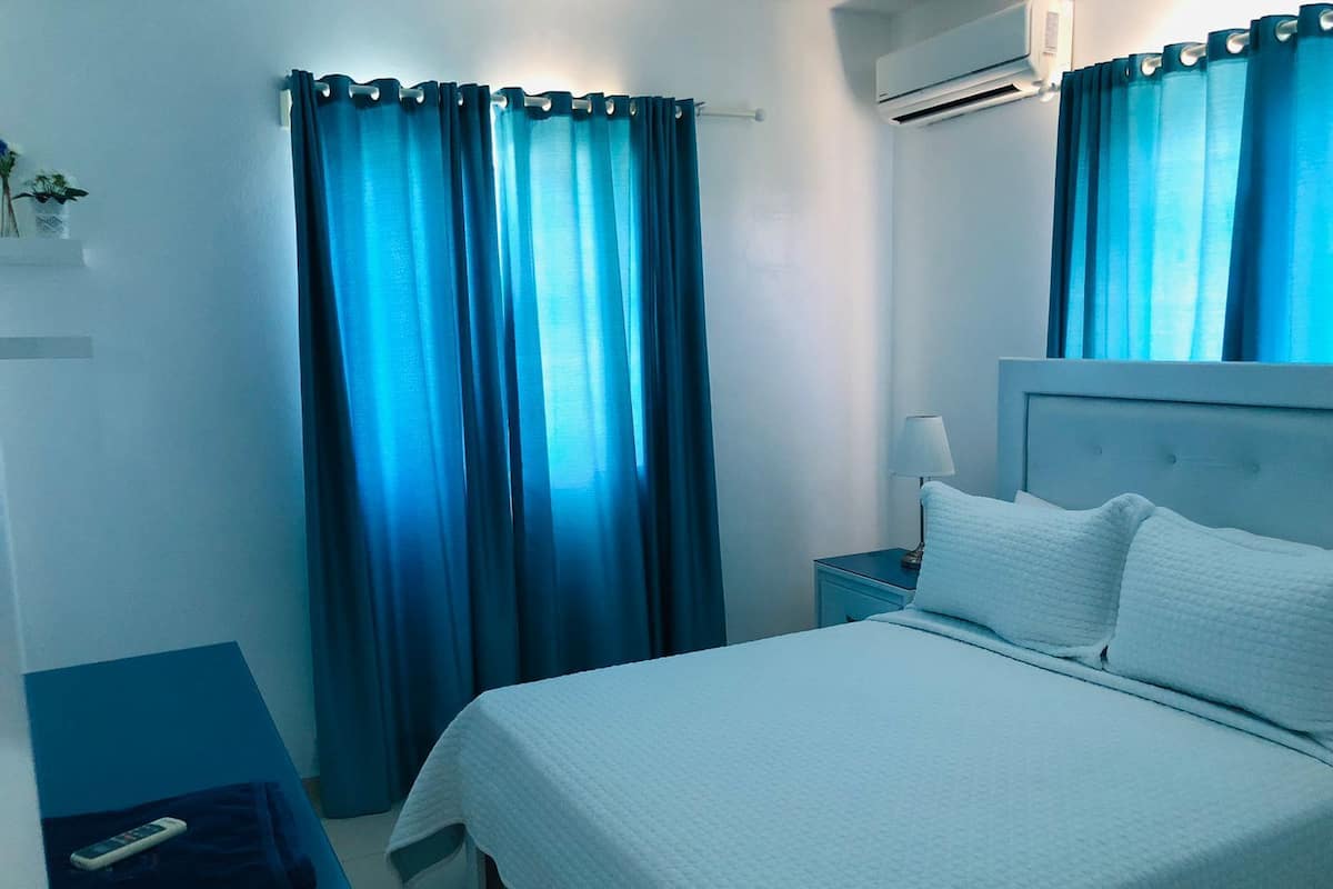 Premium bedding, down comforters, pillowtop beds, in-room safe