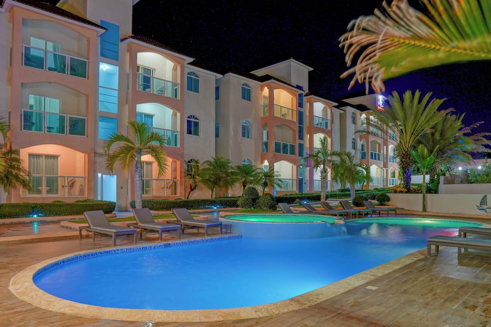 Ria Aparta Hotel