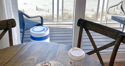 SEA SHANTY- Beachfront, Topnotch Comfort & Fully-Stocked!