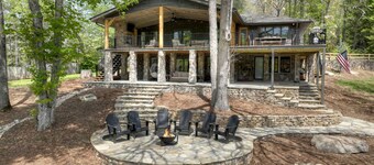 Picturesque Point on Beautiful Lake Nottely