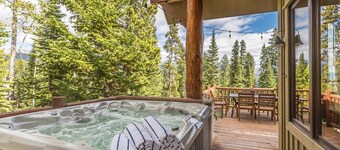 Ski-in/Ski-out w/private hot tub in Moonlight Basin - Cowboy Heaven - Powder River Chalet