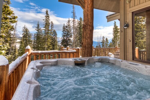 Ski-in/Ski-out w/private hot tub in Moonlight Basin - Cowboy Heaven - Powder River Chalet