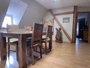 Apartamento, baño privado (Ferienwohnung Nr. 4) | Restauración