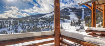 Ski-in/ski-out Moonlight Basin home w/private hot tub - Saddle Ridge - Iron Horse Haven Chalet