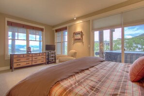 3 habitaciones, tabla de planchar con plancha y wifi gratis