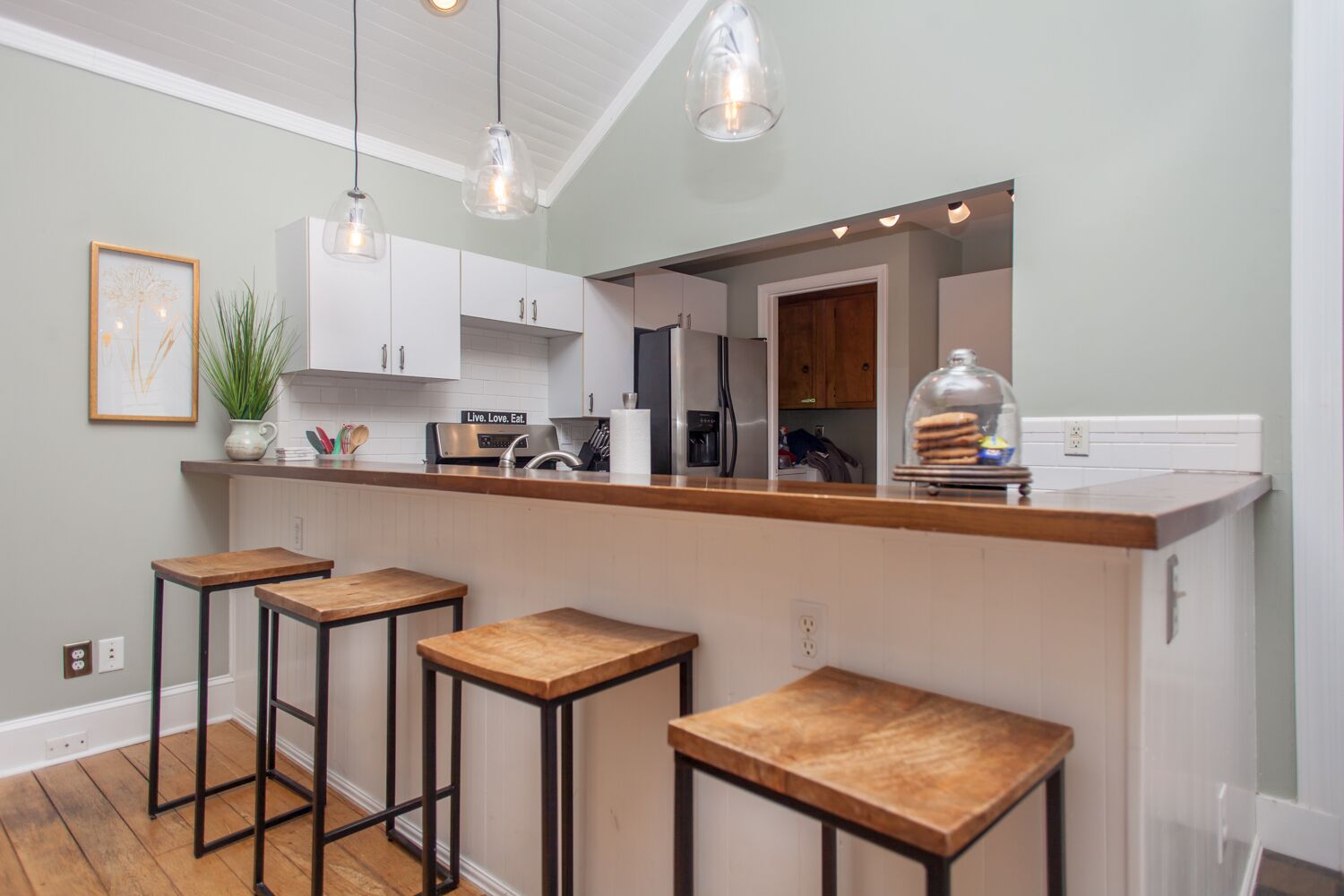 冰箱、微波炉、烤箱、炉灶