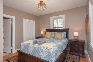 3 bedrooms, WiFi, bed sheets