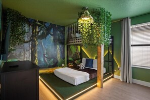 10 chambres, fer et planche à repasser, lit parapluie, Wi-Fi