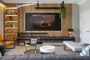 Télévision à écran plat