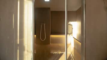 Sauna, hammam, soins corporels, massages des tissus profonds