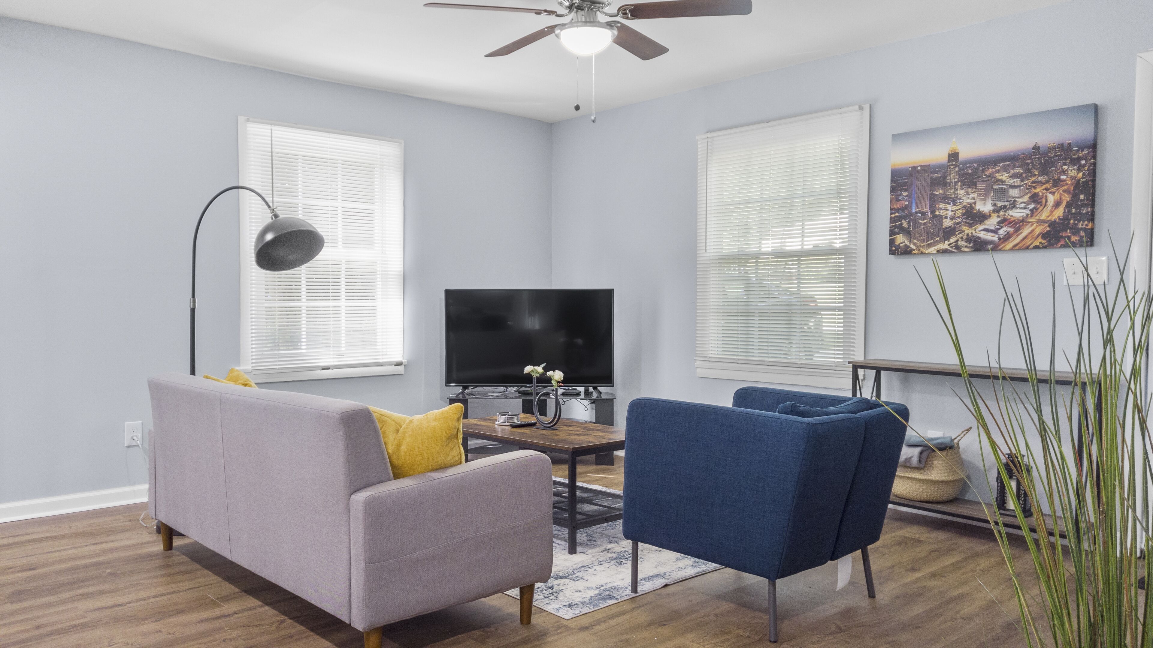 Cozy Home with quick access to Downtown and Airport’s Rey