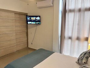 3 chambres, fer et planche à repasser, Wi-Fi gratuit, draps fournis