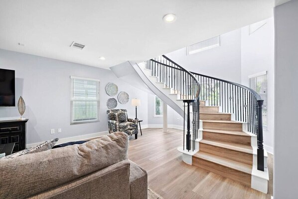 Smart TV, videojuegos, futbolito y libros 