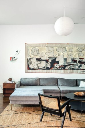 Televisor, videojocs, estèreo i oficines 