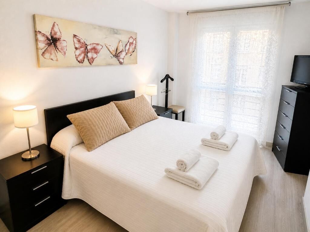 2 slaapkamers, een strijkplank/strijkijzer, beddengoed