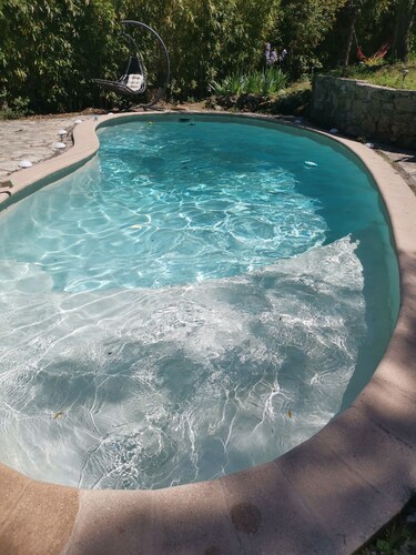 Studio in a green cocoon by the pool