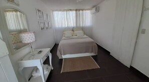 4 Schlafzimmer, Bügeleisen/Bügelbrett, kostenloses WLAN, Bettwäsche