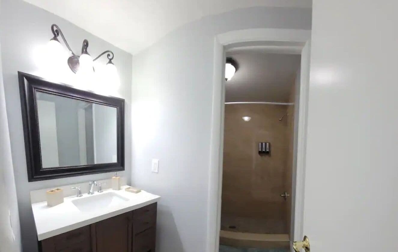 提供毛巾、廁紙