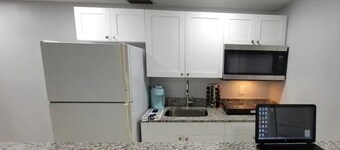 #62 @Fountain 2 bedroom guest home Joyful Mome