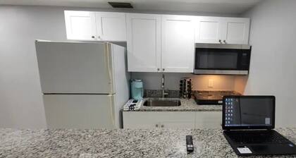 #62 @Fountain 2 bedroom guest home Joyful Mome