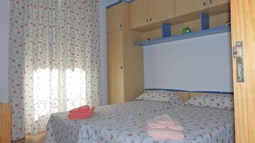 3 chambres, bureau, fer et planche Ă repasser, Wi-Fi gratuit